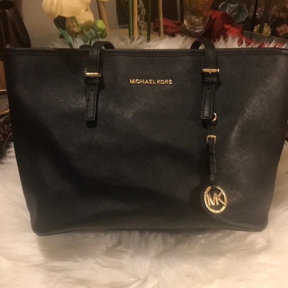 😎😍😎 Michael Kors Shoulder/Tote